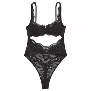 NWT Victoria's Secret DREAM ANGELS
Dare to Dream Lace Uplift Balconette Teddy